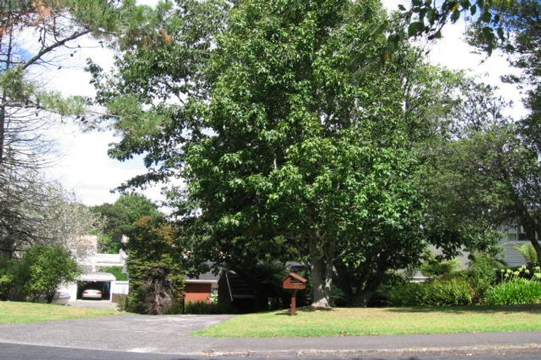Photo of property in 27 Morton Avenue, Forrest Hill, Auckland, 0620