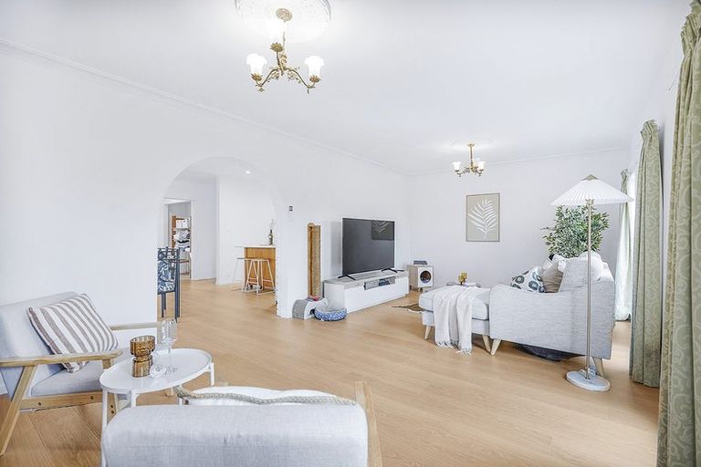 Photo of property in 13 Knightsbridge Place, Dinsdale, Hamilton, 3204