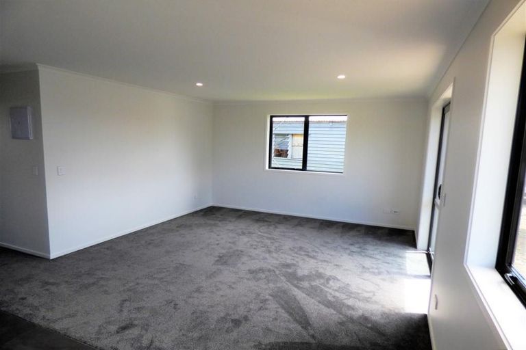 Photo of property in 14 Wakelin Road, Mangere East, Auckland, 2024
