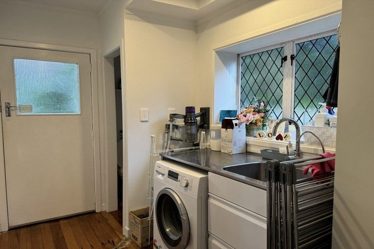 Photo of property in 152 Lake Crescent, Hamilton Lake, Hamilton, 3204