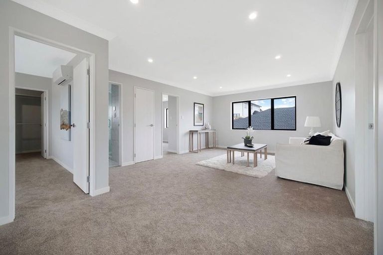 Photo of property in 1 Kate Duncan Drive, Swanson, Auckland, 0614