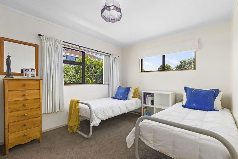 Photo of property in 22 Mercury Way, Whitby, Porirua, 5024