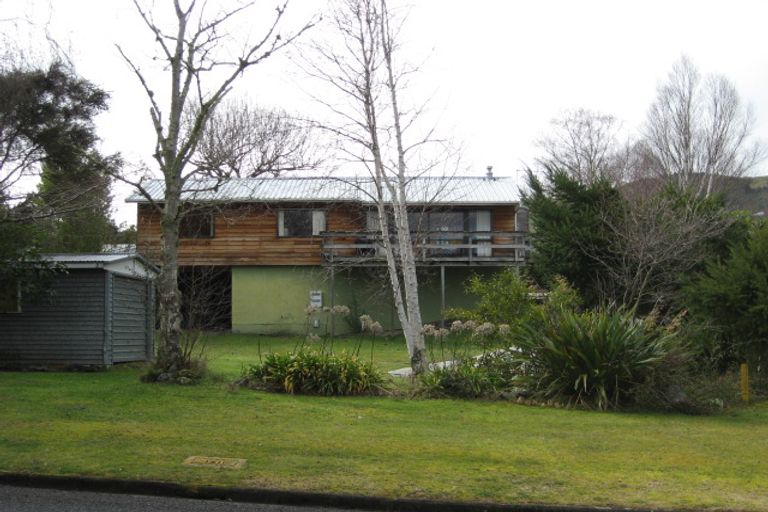 Photo of property in 17 Marina Terrace, Kinloch, Taupo, 3377