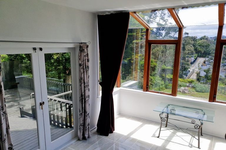 Photo of property in 211 Titirangi Road, Titirangi, Auckland, 0604