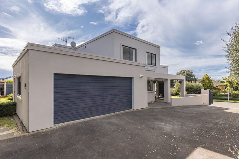 Photo of property in 87 Milne Drive, Paraparaumu, 5032