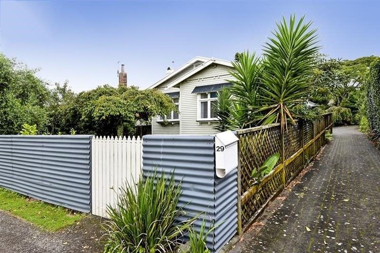 Photo of property in 29 Harlston Road, Mount Albert, Auckland, 1025