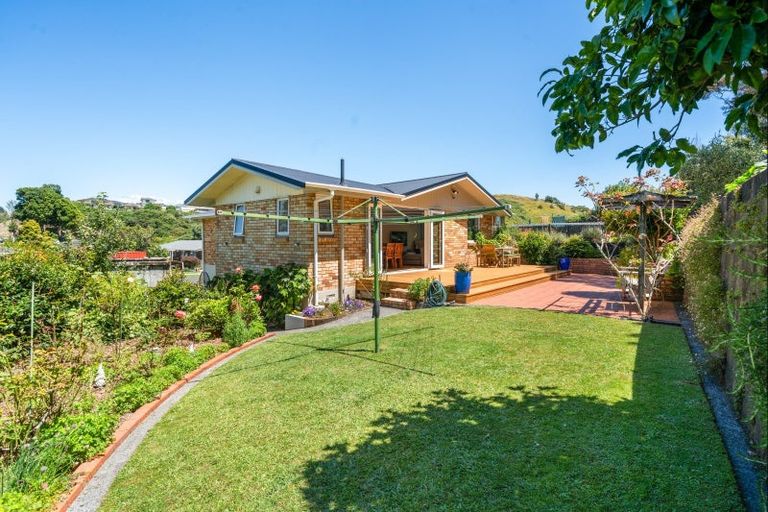 Photo of property in 9 Oawai Place, Marfell, New Plymouth, 4310