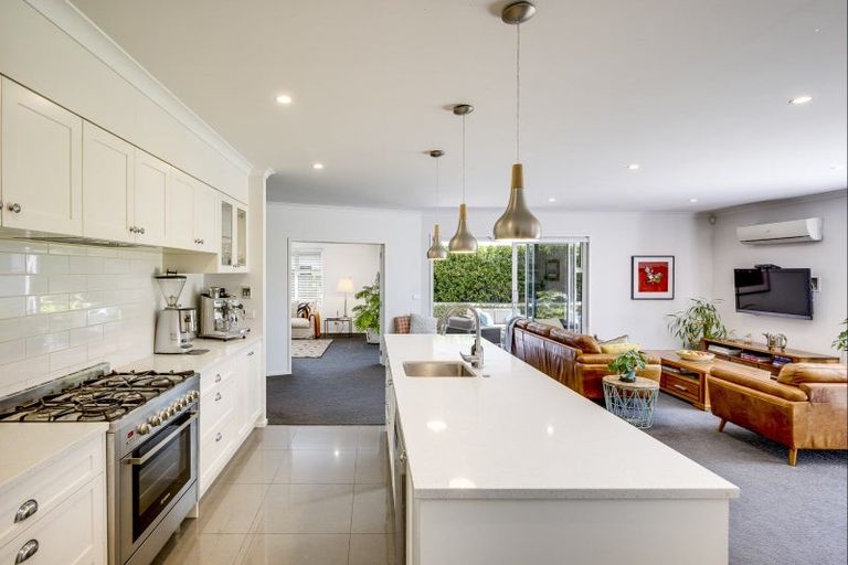 Photo of property in 11 Te Heipora Place, Havelock North, 4130