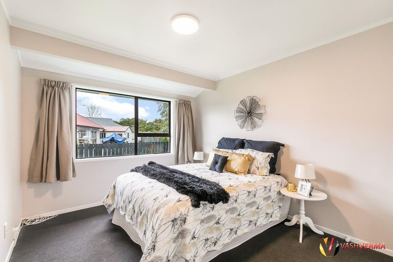 Photo of property in 1/33 Seaward Place, Wattle Downs, Auckland, 2103