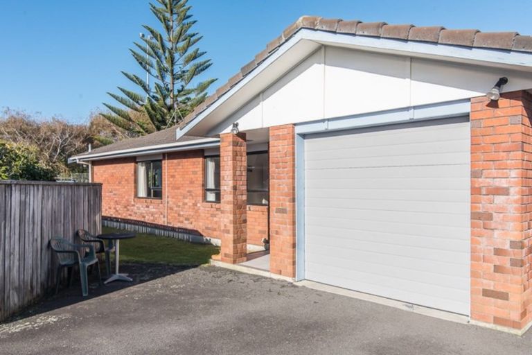 Photo of property in 30a Te Kupe Road, Paraparaumu Beach, Paraparaumu, 5032