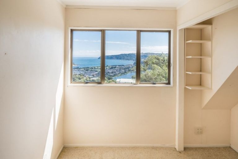 Photo of property in 68 Kahu Road, Paremata, Porirua, 5024