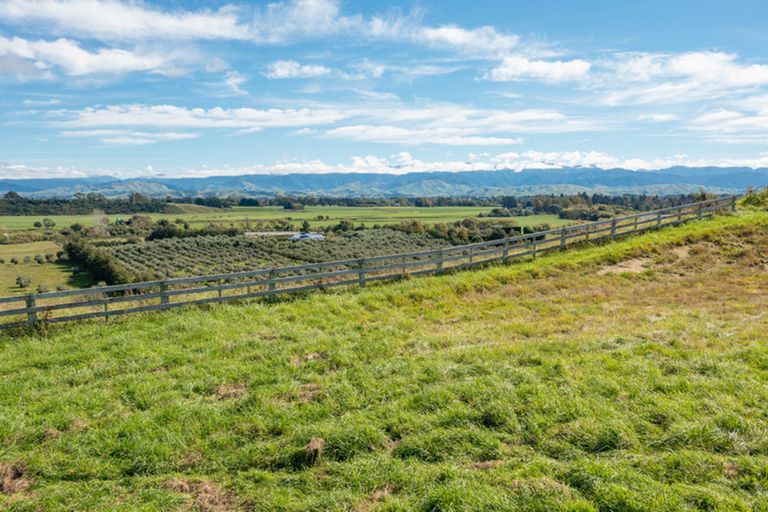 Photo of property in 392a Black Rock Road, Te Ore Ore, Masterton, 5886