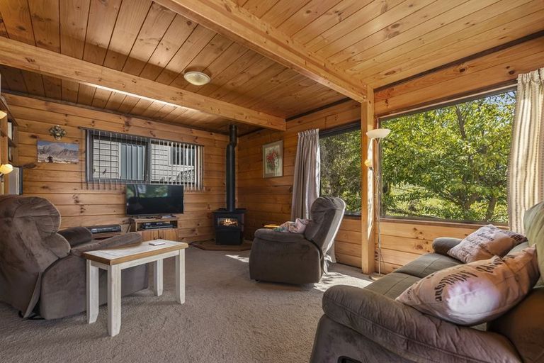 Photo of property in 8 Branch Road, Lake Okareka, Rotorua, 3076