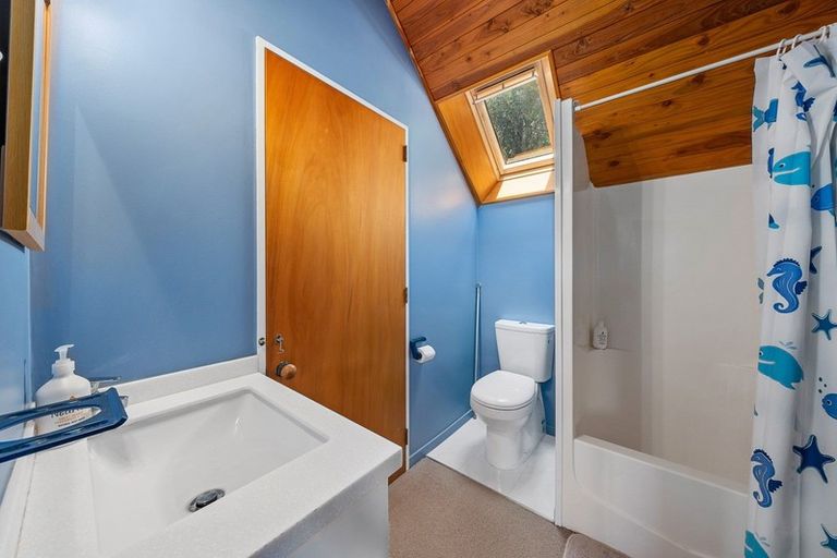 Photo of property in 8b Amelia Crescent, Waikawa, Picton, 7220