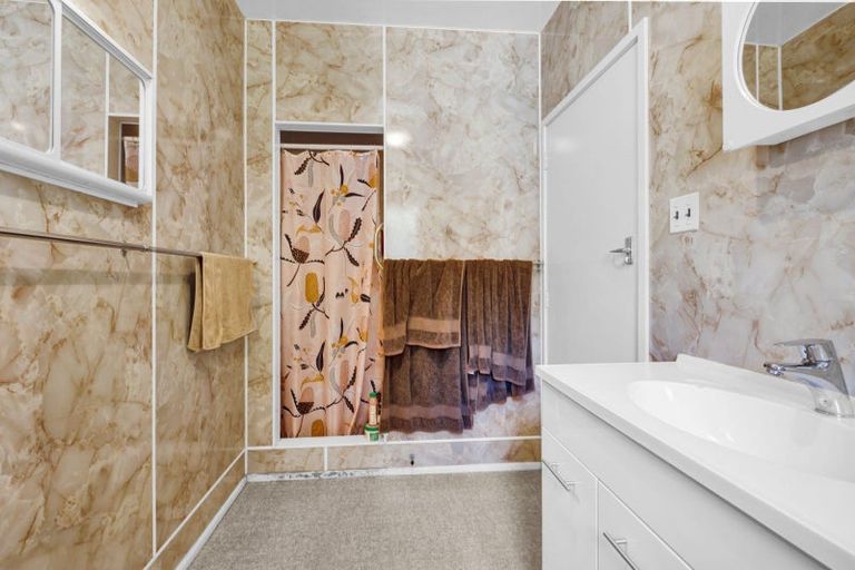 Photo of property in 205 South Road, Spotswood, New Plymouth, 4310