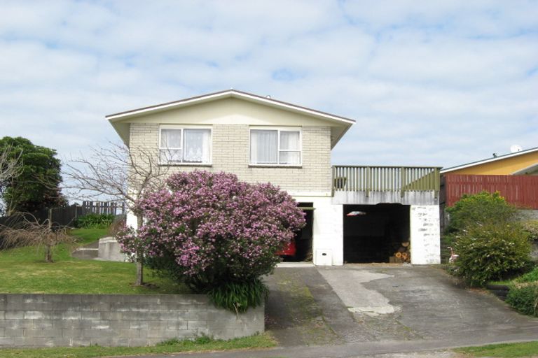 Photo of property in 12 Camellia Avenue, Bell Block, New Plymouth, 4312