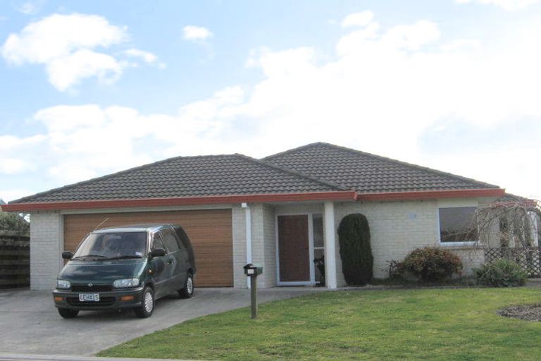 Photo of property in 10 Checketts Place, Papamoa Beach, Papamoa, 3118