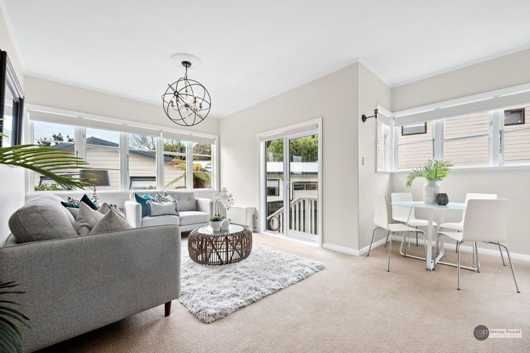 Photo of property in 1/68 Norton Park Avenue, Fairfield, Lower Hutt, 5011