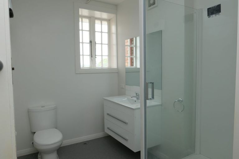 Photo of property in 84a Salamanca Road, Kelburn, Wellington, 6012