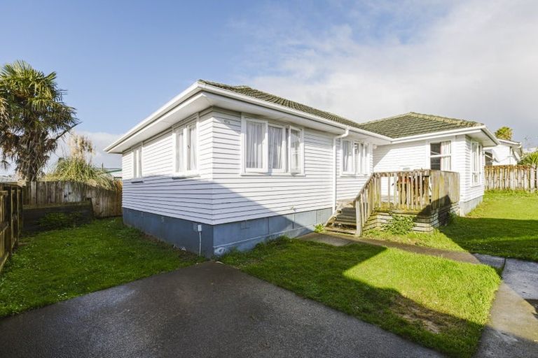 Photo of property in 10a Frank Hewitt Street, Pukekohe, 2120
