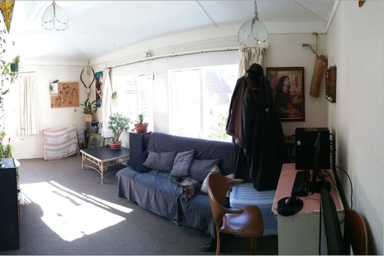 Photo of property in 21a Parkvale Road, Karori, Wellington, 6012