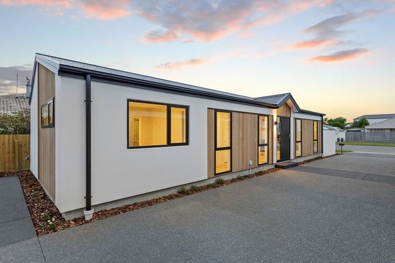 Photo of property in 2/36 Harker Street, Spreydon, Christchurch, 8024