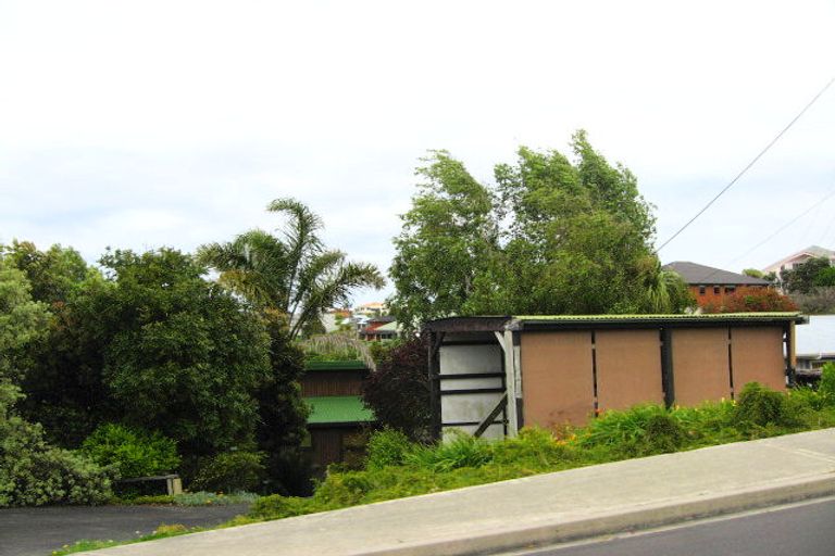 Photo of property in 75 Shakespear Road, Army Bay, Whangaparaoa, 0930