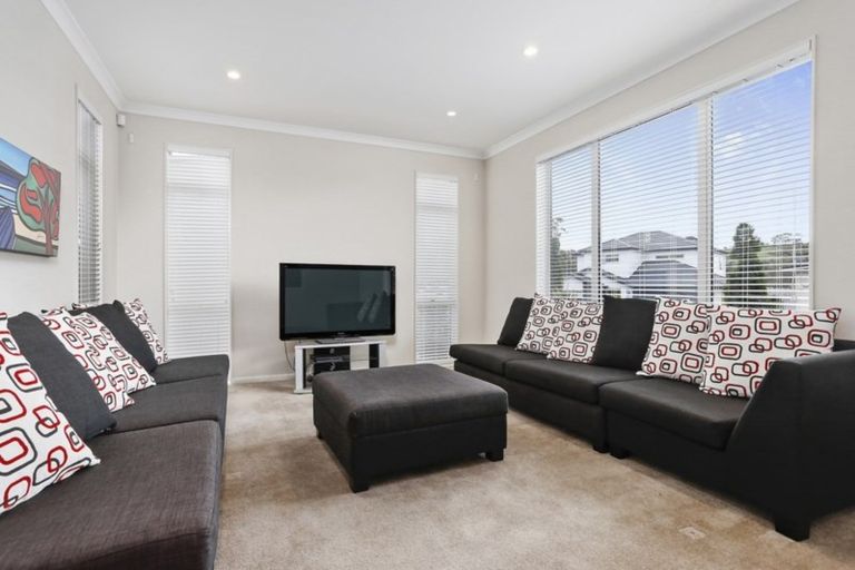 Photo of property in 6 Whares Court, Silverdale, 0932