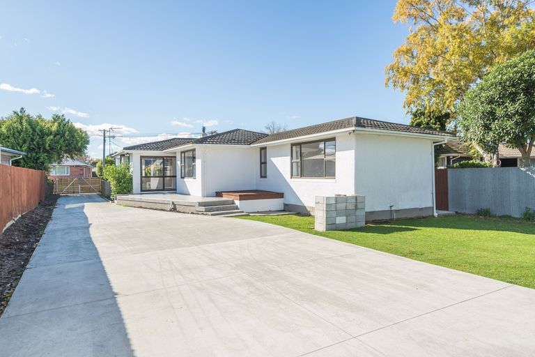 Photo of property in 11 Bainton Street, Bishopdale, Christchurch, 8053