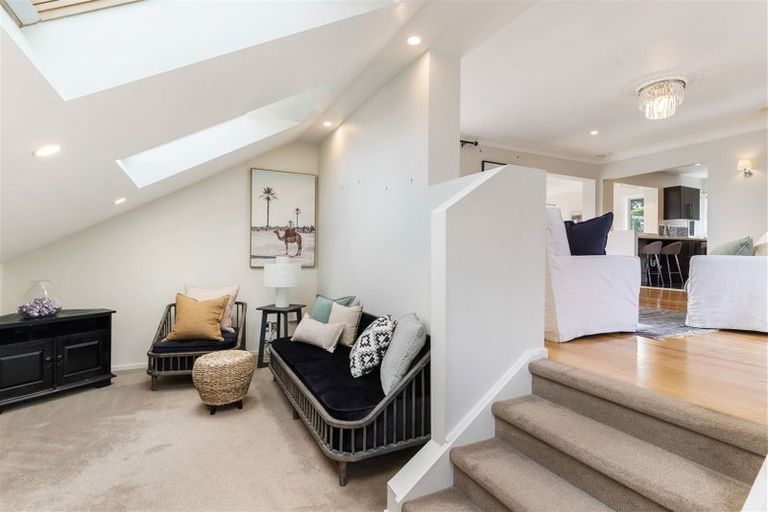 Photo of property in 37 Regent Street, Devonport, Auckland, 0624