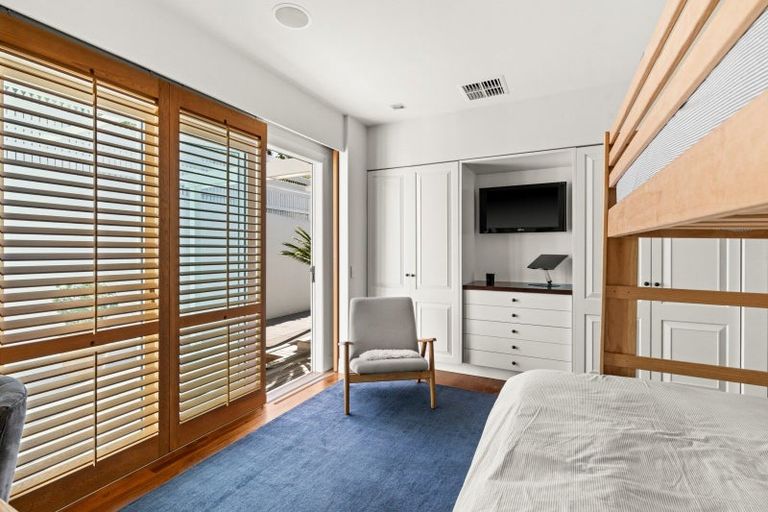 Photo of property in 8 Elizabeth Road, Bluff Hill, Napier, 4110