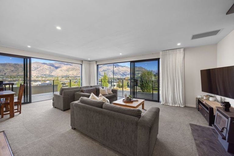 Photo of property in 8 Mills Road, Wanaka, 9305