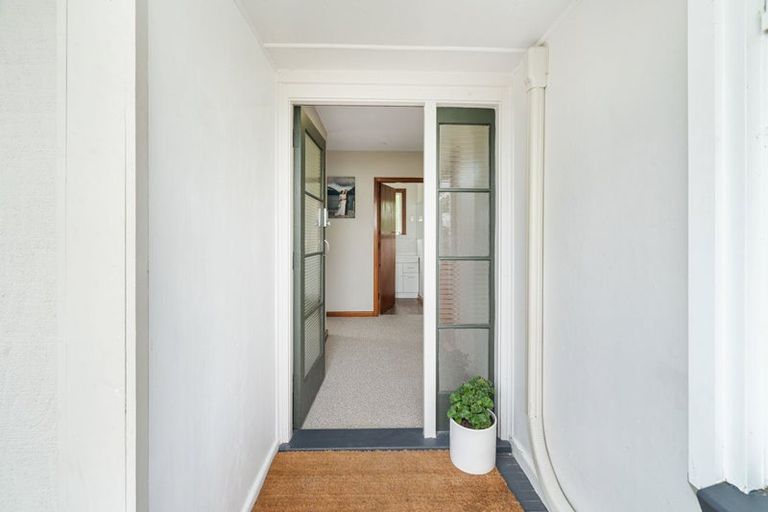 Photo of property in 19 King Street, Coalgate, 7673