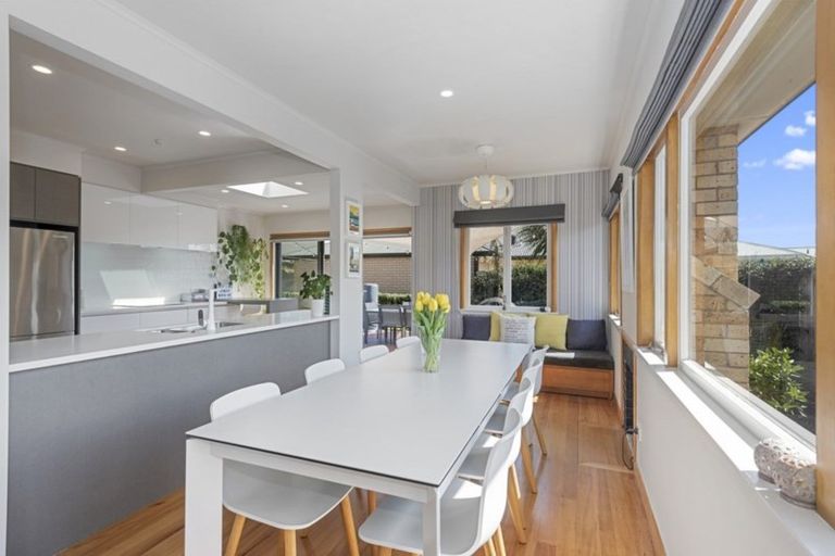 Photo of property in 18 Bolmuir Road, Forest Lake, Hamilton, 3200