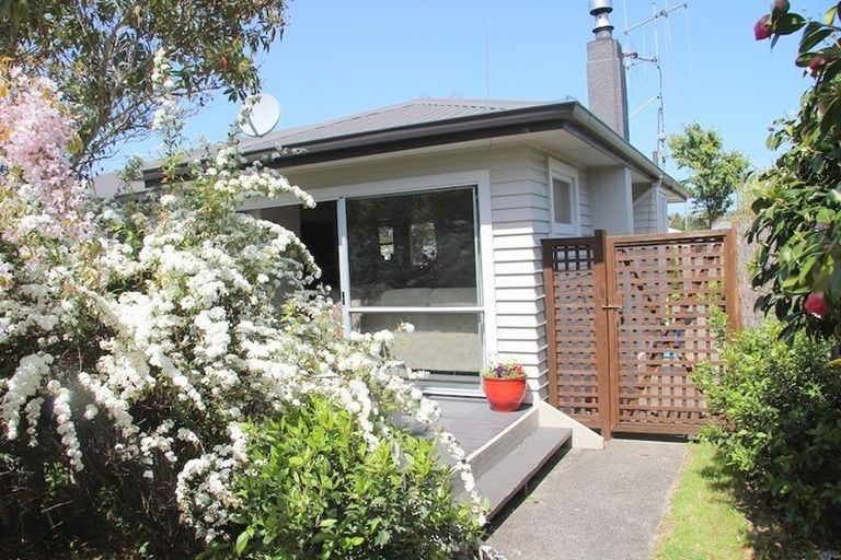 Photo of property in 2 Ferndown Close, Brookfield, Tauranga, 3110