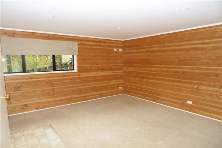 Photo of property in 12a Marina Grove, Frankleigh Park, New Plymouth, 4310