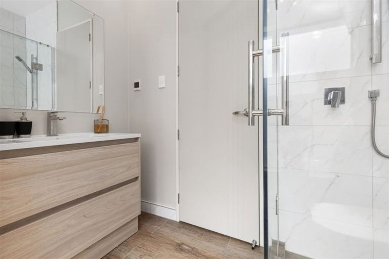 Photo of property in 8 Kaipuke Crescent, Gulf Harbour, Whangaparaoa, 0930