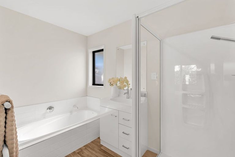 Photo of property in 32a Bradbury Avenue, Rolleston, 7614