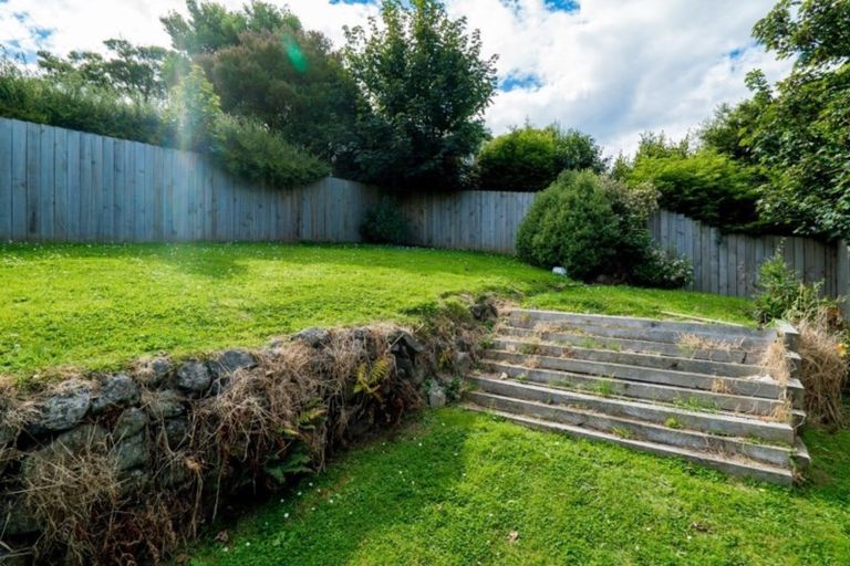 Photo of property in 16 Frasers Road, Glenross, Dunedin, 9011