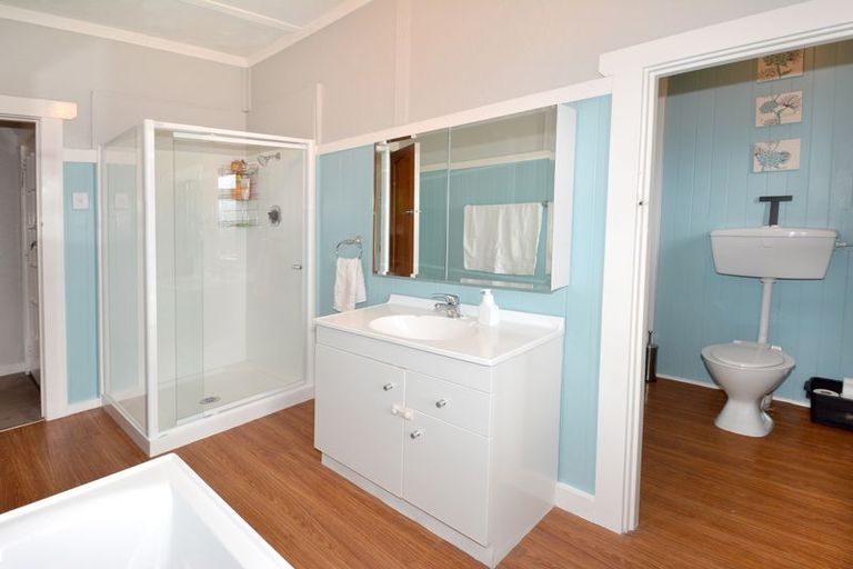 Photo of property in 21 Scotland Terrace, Green Island, Dunedin, 9018