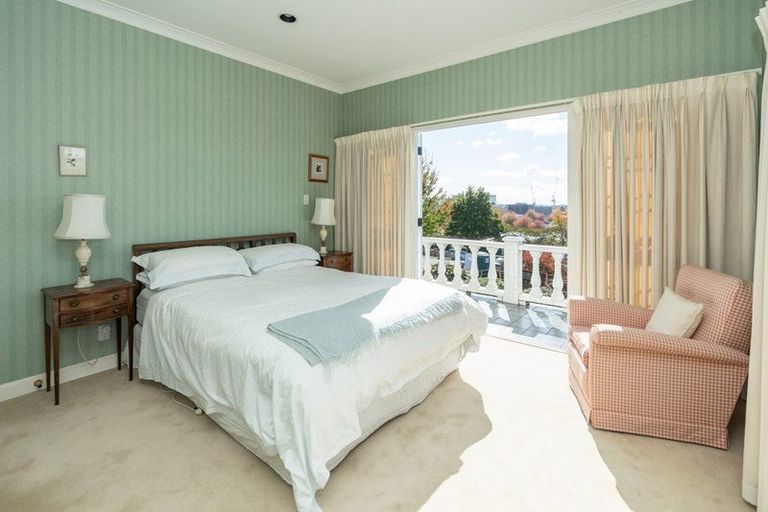 Photo of property in 145 Clarence Street, Hamilton Lake, Hamilton, 3204