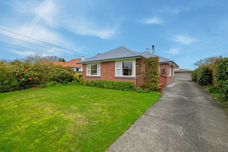 Photo of property in 21 Hounslow Street, Ilam, Christchurch, 8041