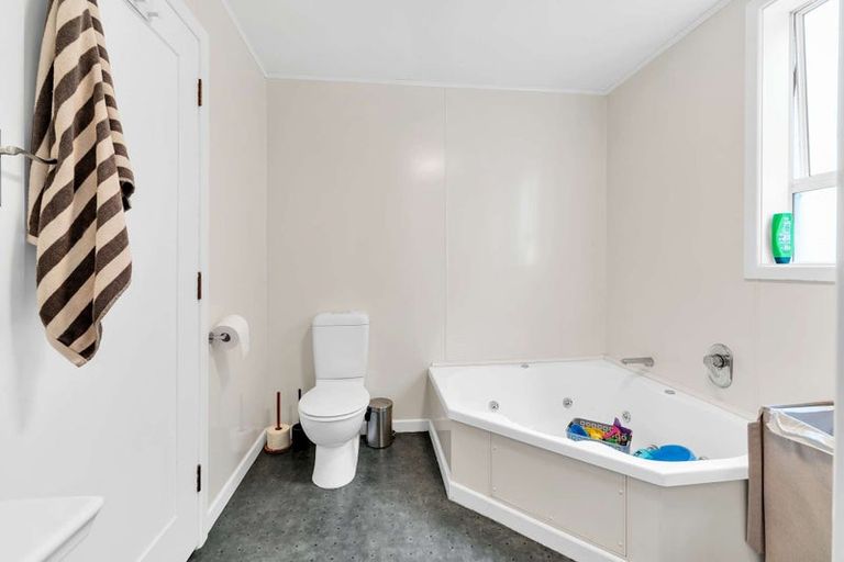 Photo of property in 5 Lewis Street, Gore, 9710