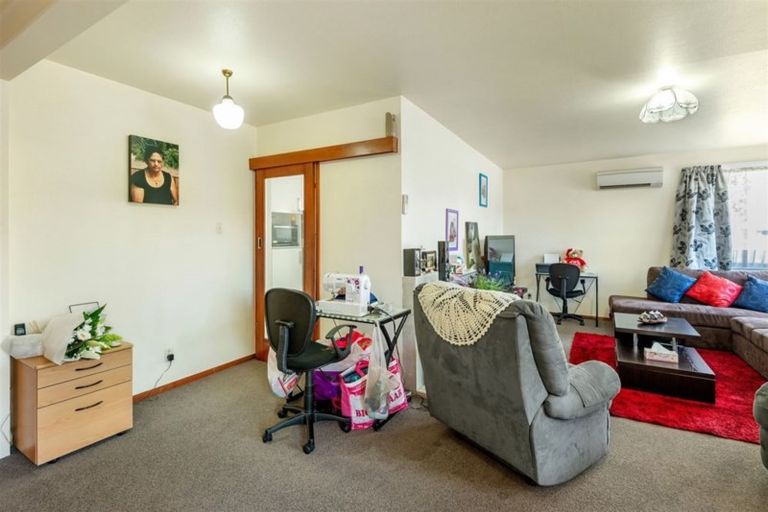 Photo of property in 4/21 Newnham Terrace, Upper Riccarton, Christchurch, 8041