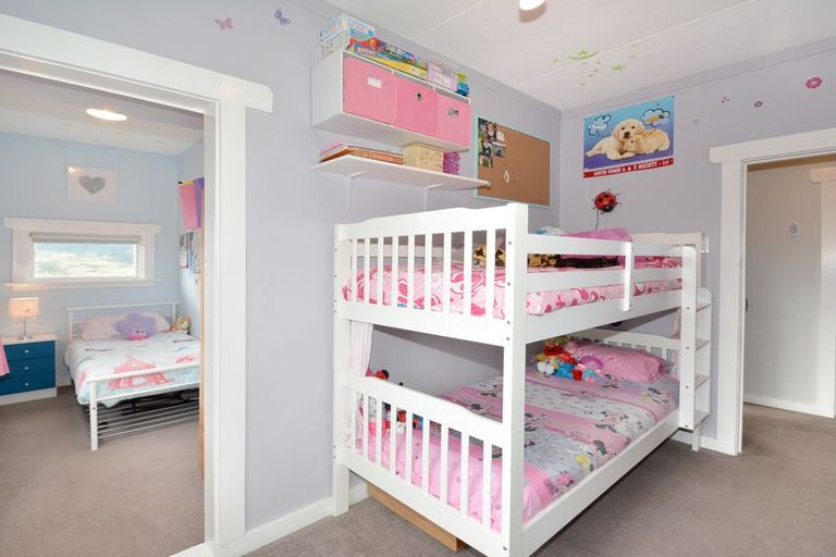 Photo of property in 21 Scotland Terrace, Green Island, Dunedin, 9018