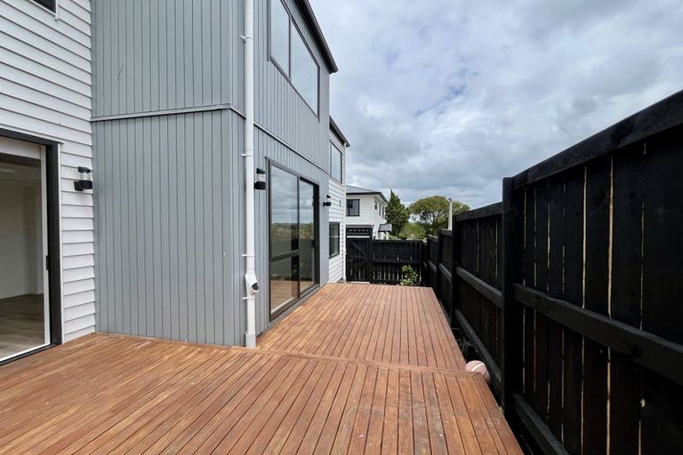 Photo of property in 46 Patons Road, Howick, Auckland, 2014