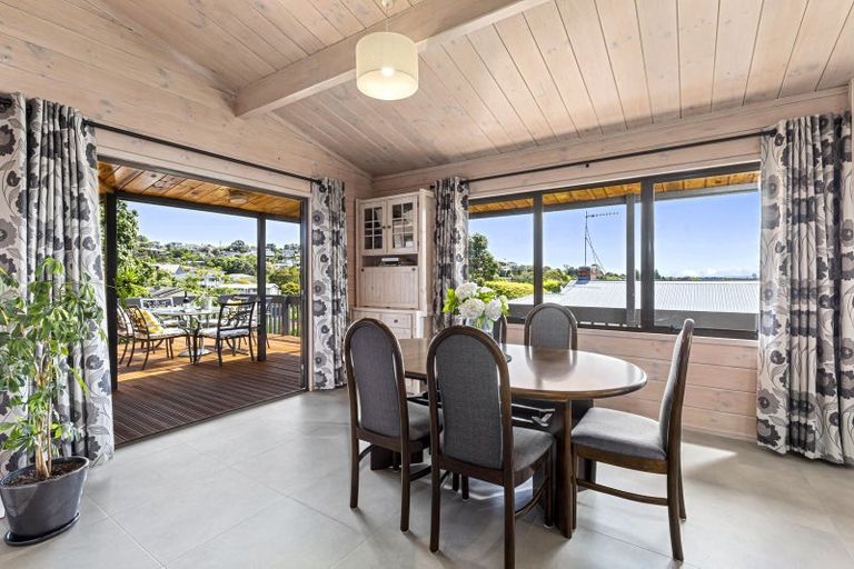 Photo of property in 32 Mcdowell Crescent, Hillcrest, Auckland, 0627