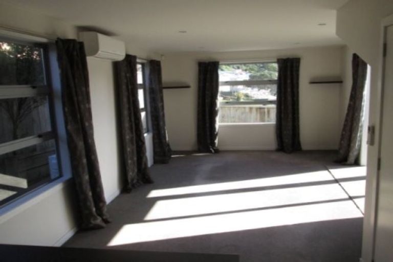 Photo of property in 2a Hillary Street, Tawa, Wellington, 5028