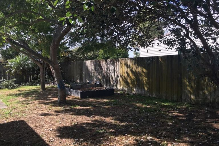 Photo of property in 34 Cholmondeley Crescent, Whitianga, 3510