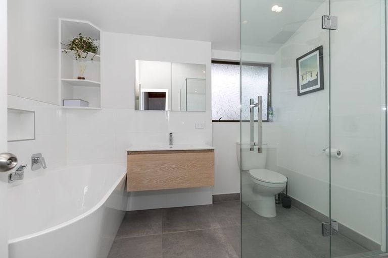 Photo of property in 125 Amanda Avenue, Dinsdale, Hamilton, 3204